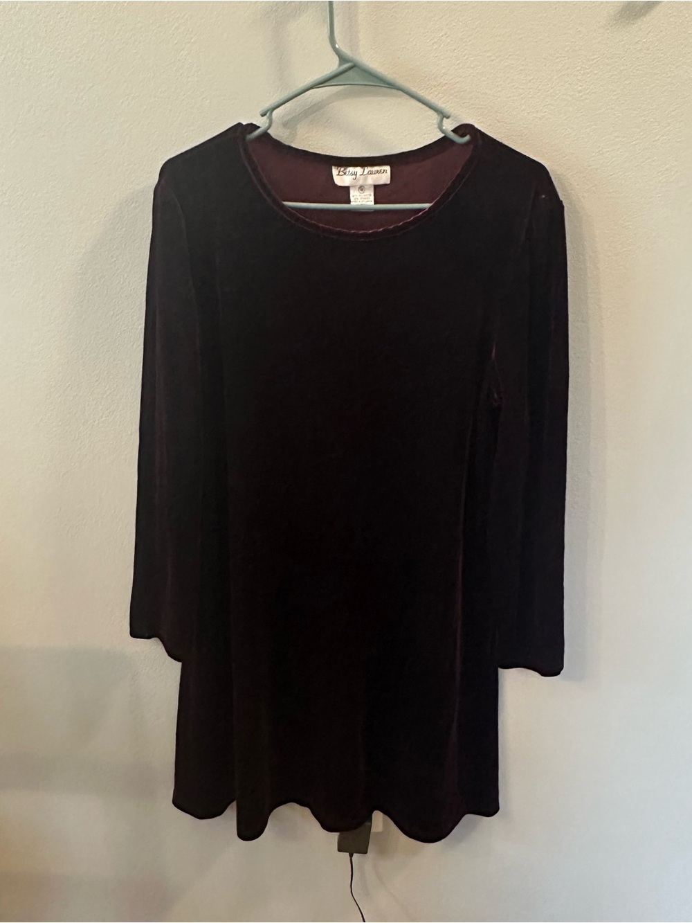 Lucy Paris Long-Sleeve Velvet Shift Dress in Deep Burgundy
